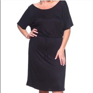 NWOT K&LEANNE DOLMAN SLEEVE STRETCH KNIT DRESS